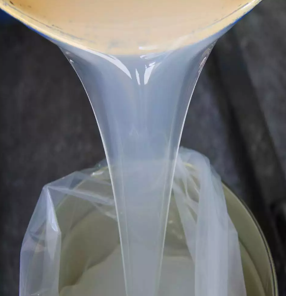 硅膠和硅橡膠的區(qū)別?雖相差一字實(shí)則差異千里